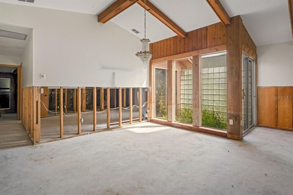 待售: $319,000 (3 贝兹, 2 浴室, 1698 平方英尺)