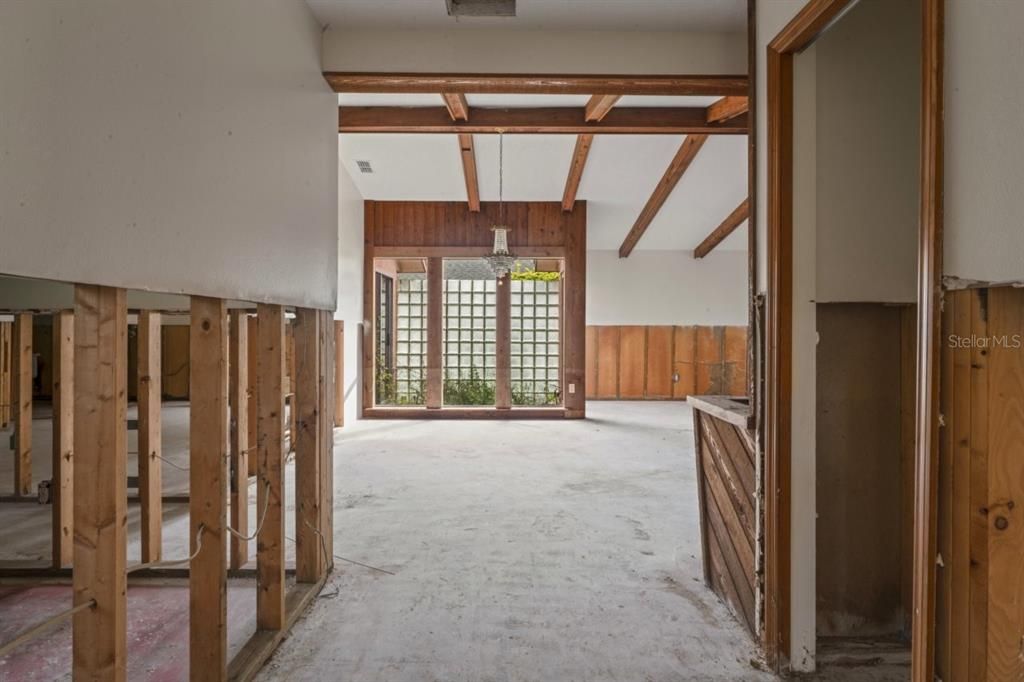 待售: $319,000 (3 贝兹, 2 浴室, 1698 平方英尺)