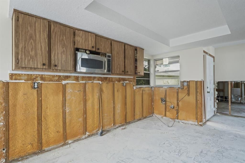 待售: $319,000 (3 贝兹, 2 浴室, 1698 平方英尺)