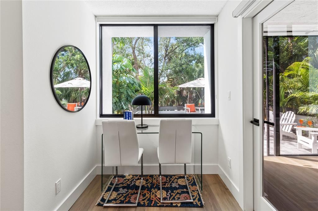 出租: $13,000 (2 贝兹, 2 浴室, 1260 平方英尺)