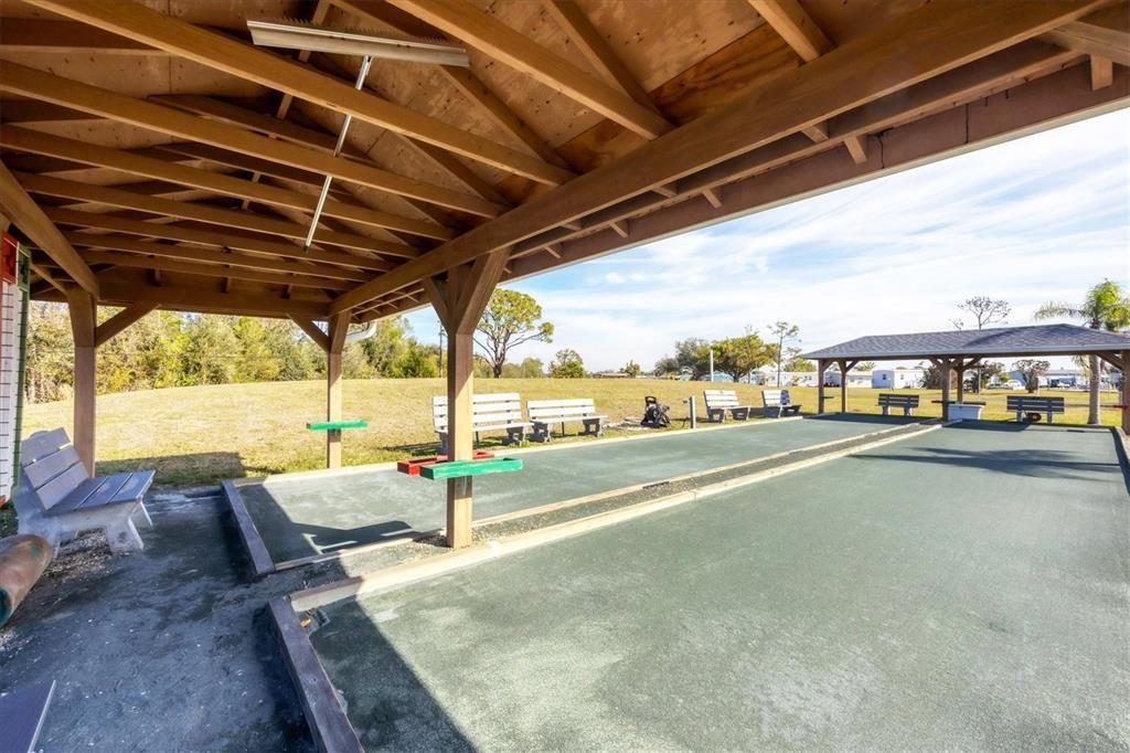 Active With Contract: $164,900 (3 beds, 2 baths, 903 Square Feet)