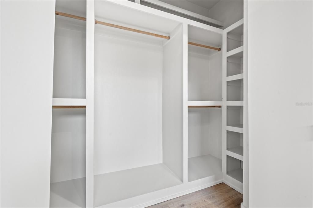 Activo con contrato: $795,000 (3 camas, 3 baños, 2028 Pies cuadrados)