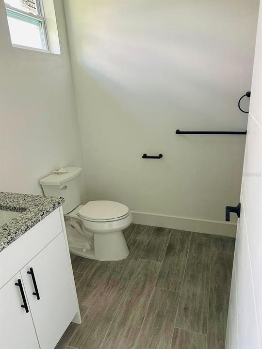 待售: $449,999 (3 贝兹, 3 浴室, 2219 平方英尺)