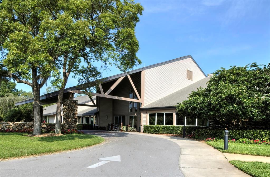 For Sale: $329,900 (2 beds, 2 baths, 2020 Square Feet)