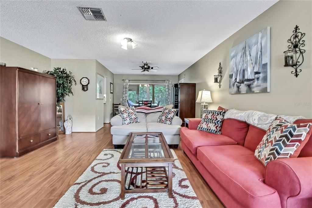 For Sale: $329,900 (2 beds, 2 baths, 2020 Square Feet)