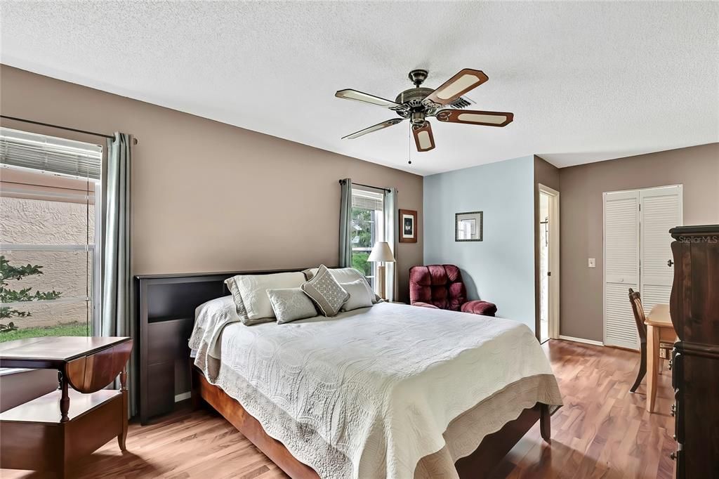 For Sale: $329,900 (2 beds, 2 baths, 2020 Square Feet)