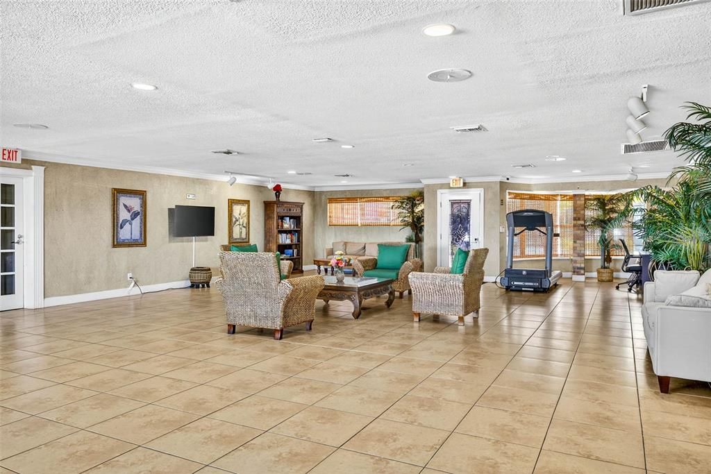 For Sale: $115,000 (0 beds, 1 baths, 448 Square Feet)