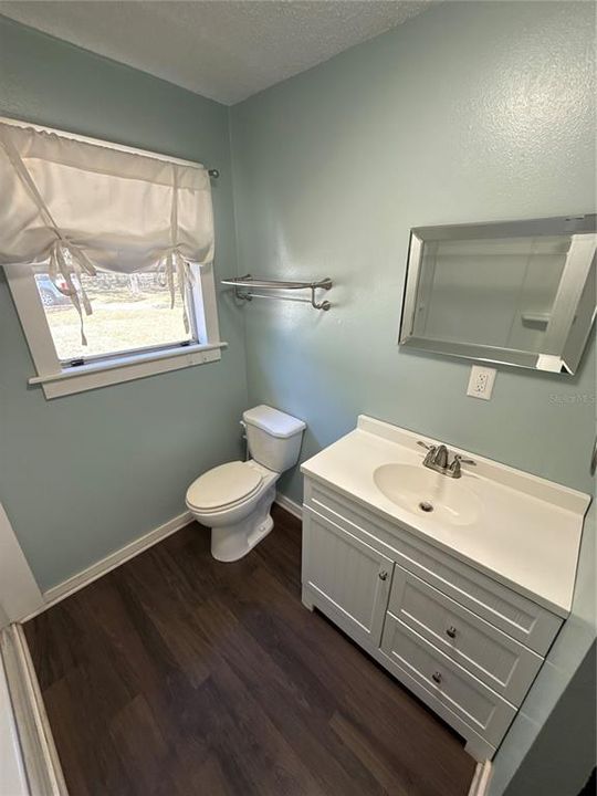 Active With Contract: $185,000 (3 beds, 2 baths, 1248 Square Feet)