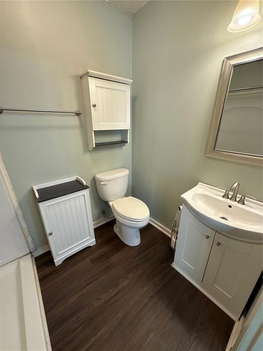 Active With Contract: $185,000 (3 beds, 2 baths, 1248 Square Feet)