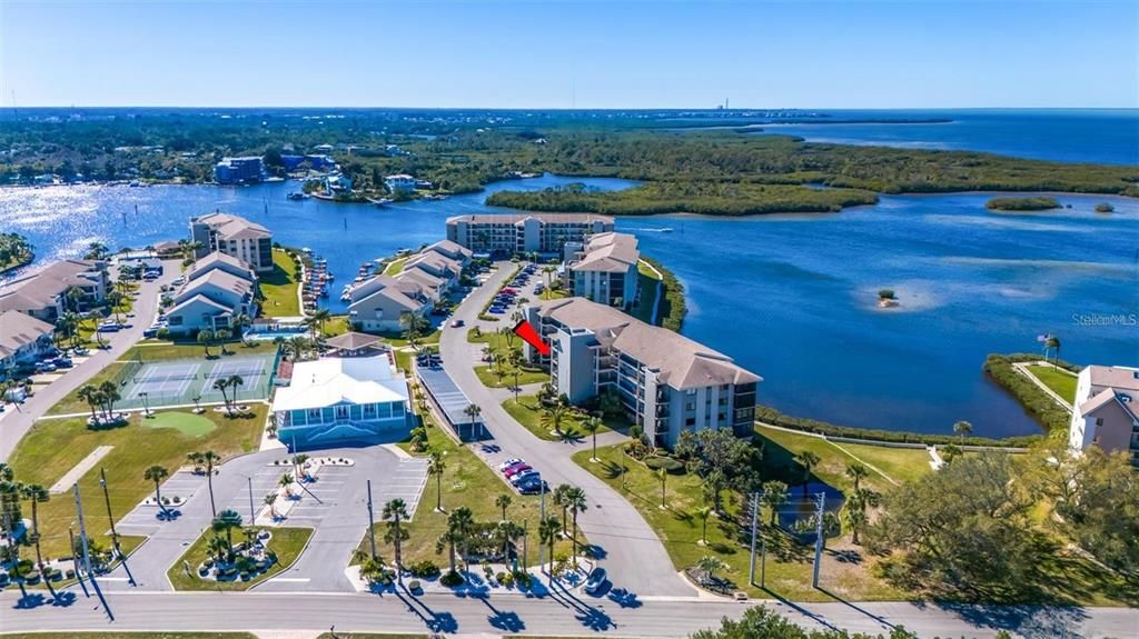 На продажу: $325,000 (2 спален, 2 ванн, 1103 Квадратных фут)