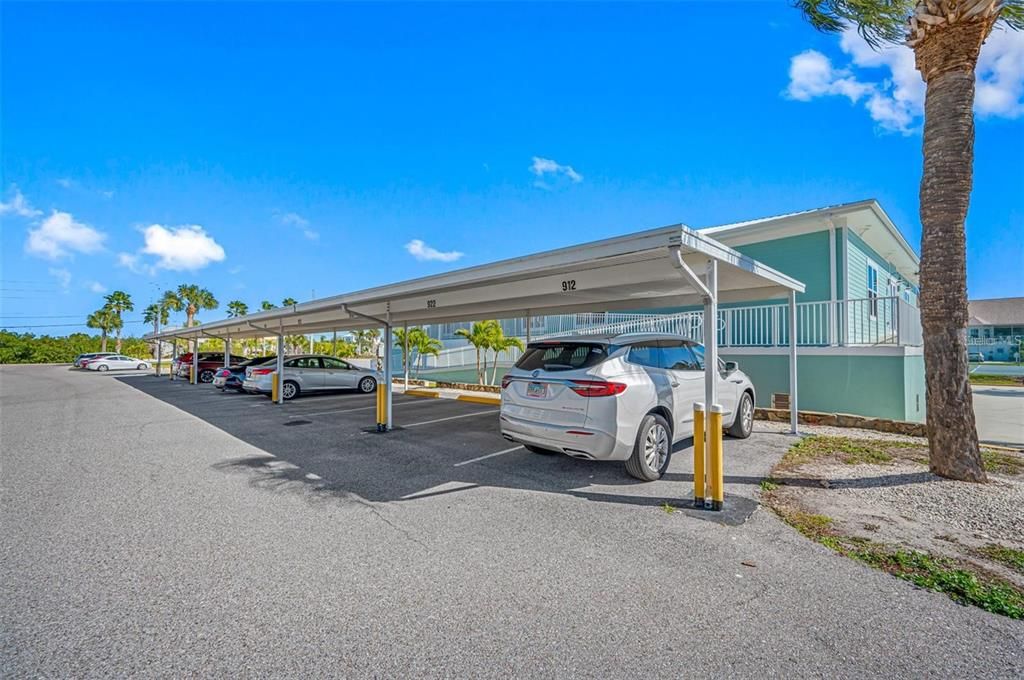 На продажу: $325,000 (2 спален, 2 ванн, 1103 Квадратных фут)