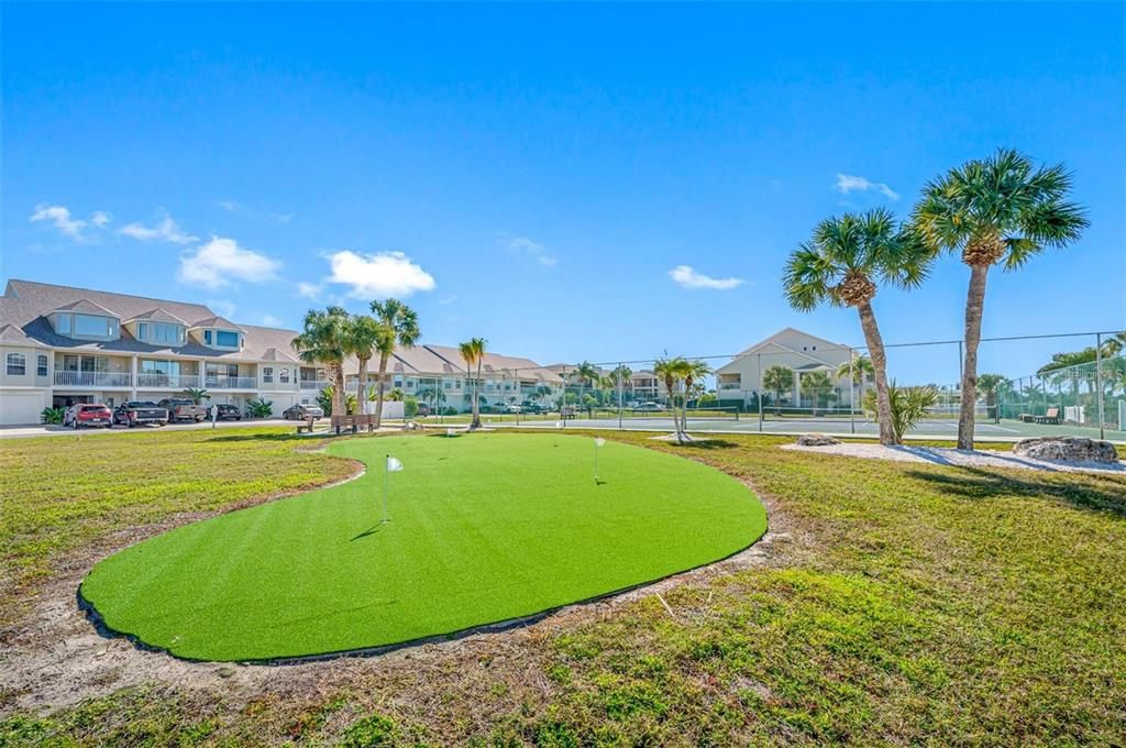 На продажу: $325,000 (2 спален, 2 ванн, 1103 Квадратных фут)