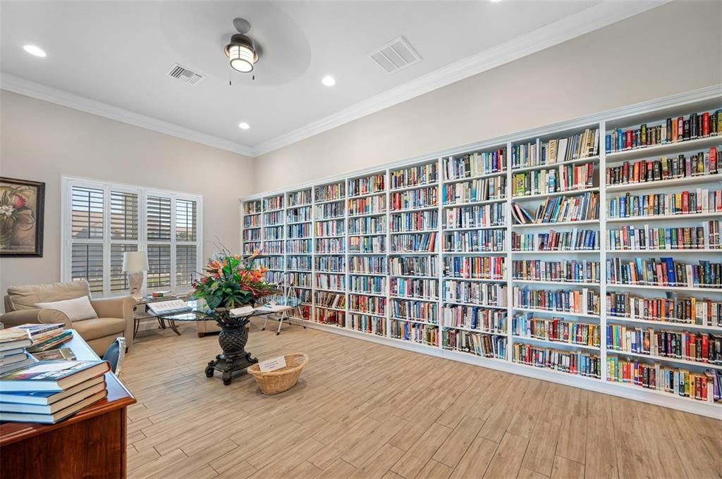 На продажу: $325,000 (2 спален, 2 ванн, 1103 Квадратных фут)