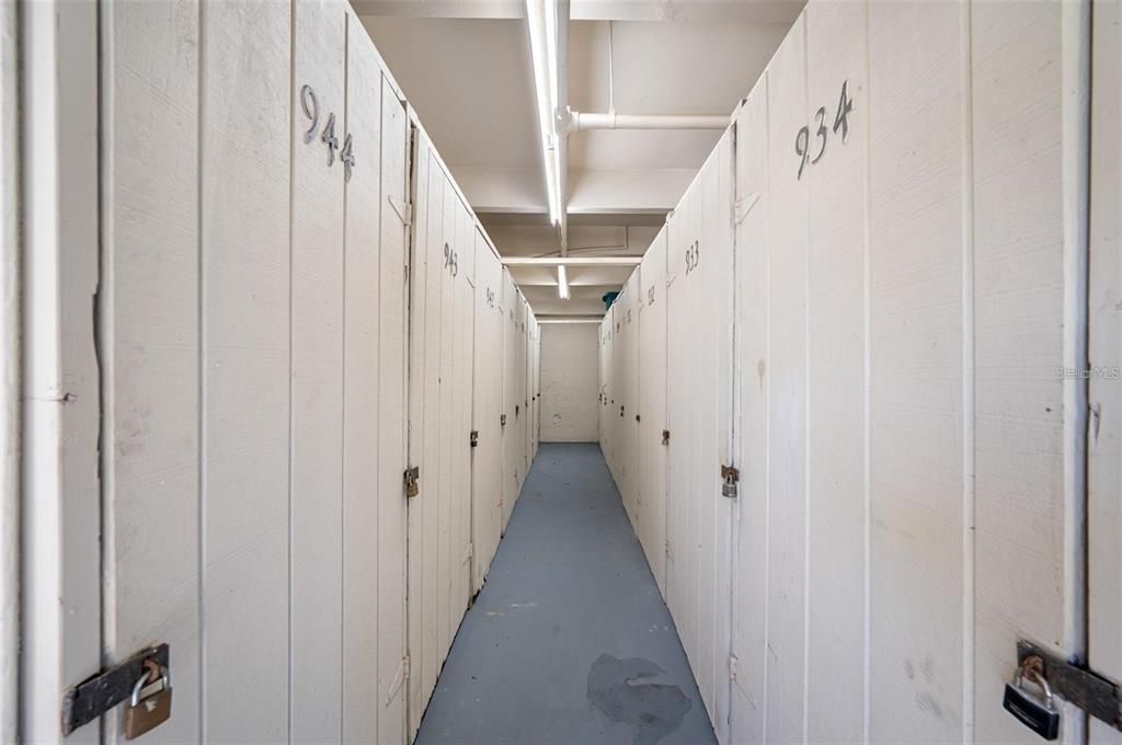 На продажу: $325,000 (2 спален, 2 ванн, 1103 Квадратных фут)