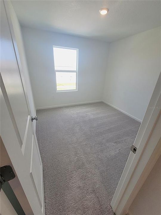 合同活跃: $1,800 (4 贝兹, 2 浴室, 1880 平方英尺)