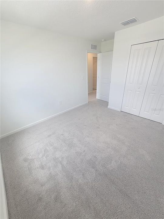 合同活跃: $1,800 (4 贝兹, 2 浴室, 1880 平方英尺)