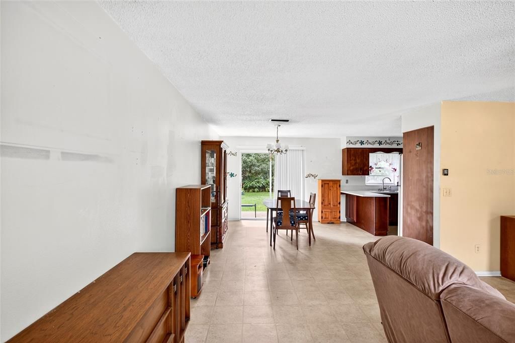 En Venta: $210,000 (3 camas, 2 baños, 1232 Pies cuadrados)