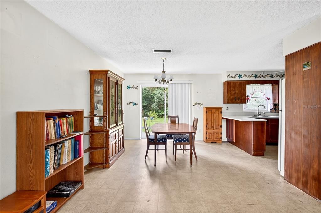 En Venta: $210,000 (3 camas, 2 baños, 1232 Pies cuadrados)