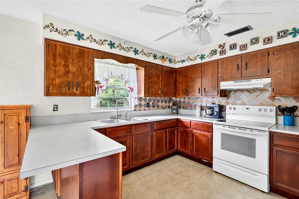 En Venta: $210,000 (3 camas, 2 baños, 1232 Pies cuadrados)