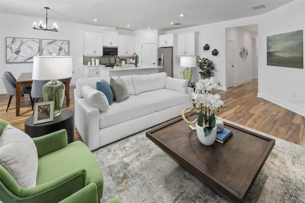 Active With Contract: $398,990 (4 beds, 2 baths, 1894 Square Feet)