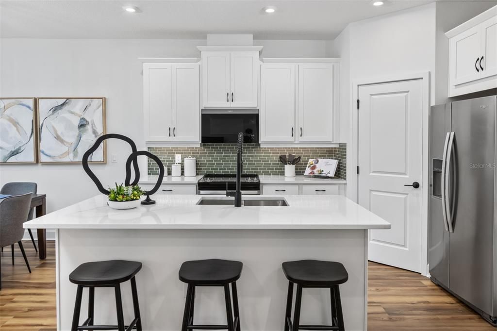 Active With Contract: $398,990 (4 beds, 2 baths, 1894 Square Feet)