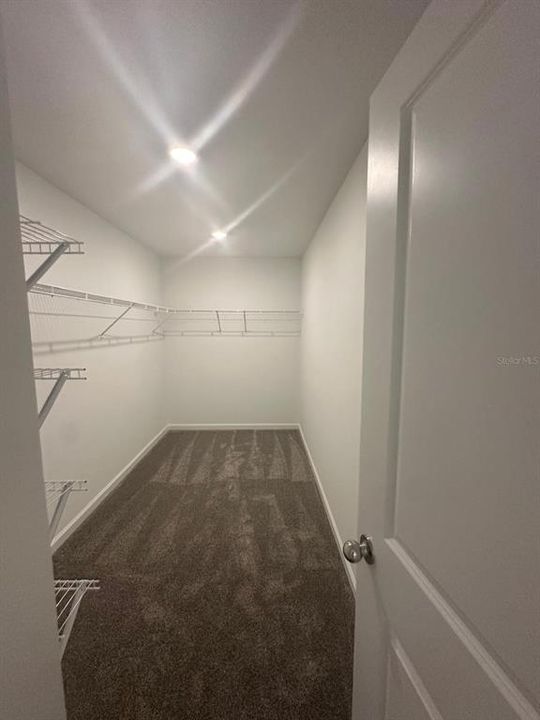 En Venta: $390,000 (4 camas, 3 baños, 2140 Pies cuadrados)