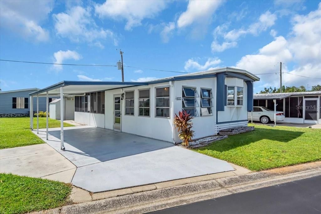 For Sale: $99,800 (2 beds, 1 baths, 672 Square Feet)