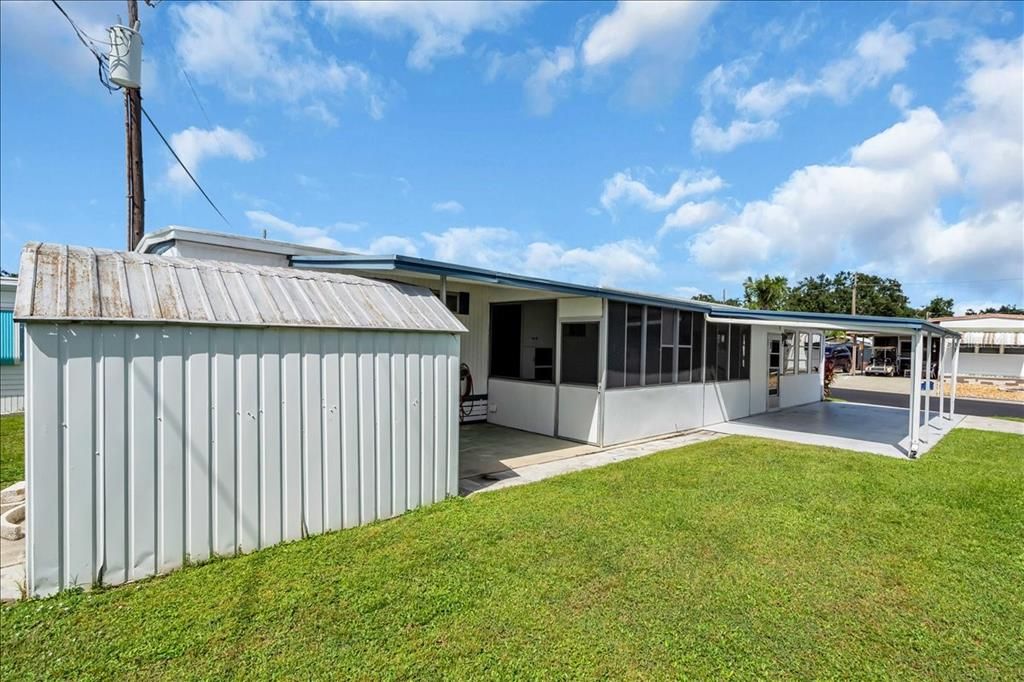 For Sale: $99,800 (2 beds, 1 baths, 672 Square Feet)