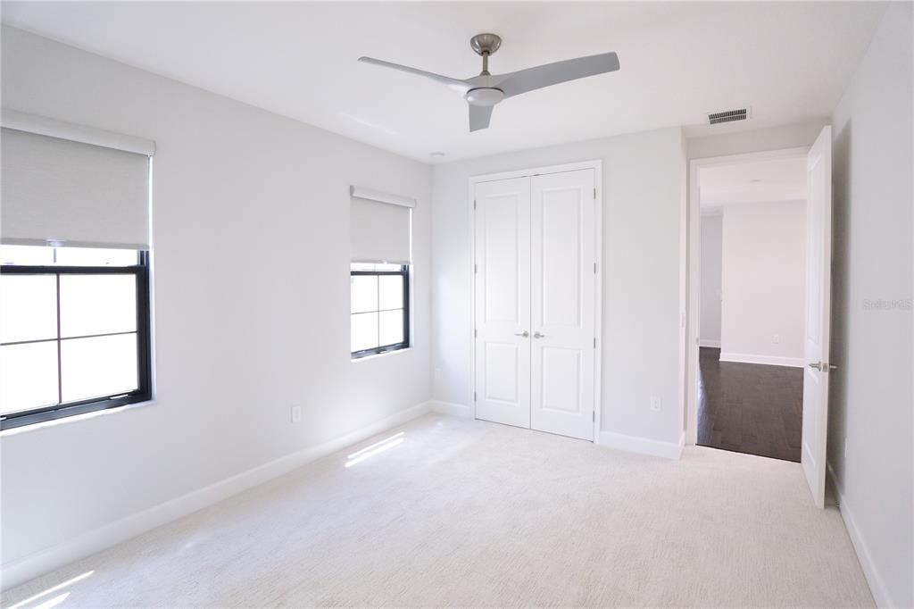 待售: $1,050,000 (4 贝兹, 4 浴室, 3280 平方英尺)