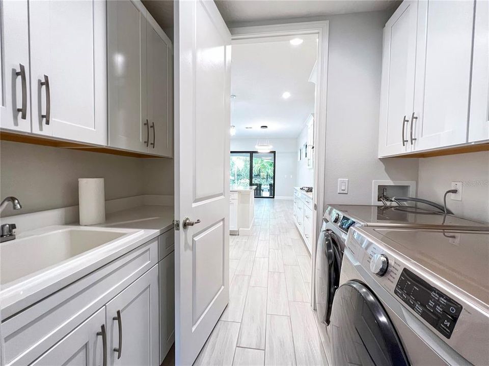 待售: $1,050,000 (4 贝兹, 4 浴室, 3280 平方英尺)