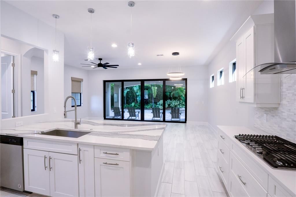 待售: $1,050,000 (4 贝兹, 4 浴室, 3280 平方英尺)