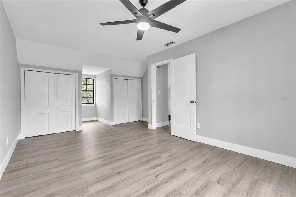 待售: $425,000 (3 贝兹, 2 浴室, 2324 平方英尺)