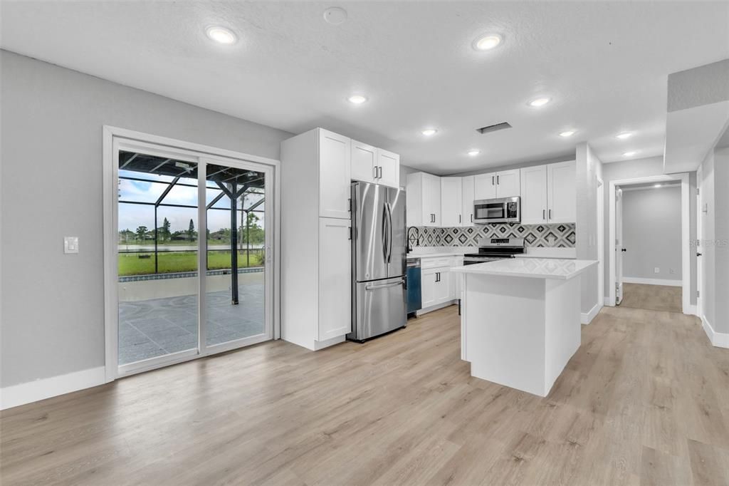 待售: $425,000 (3 贝兹, 2 浴室, 2324 平方英尺)