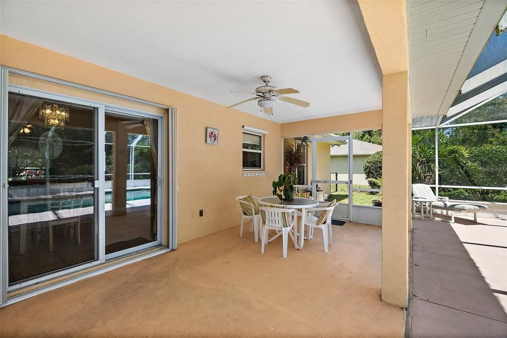 For Rent: $2,495 (3 beds, 2 baths, 1427 Square Feet)