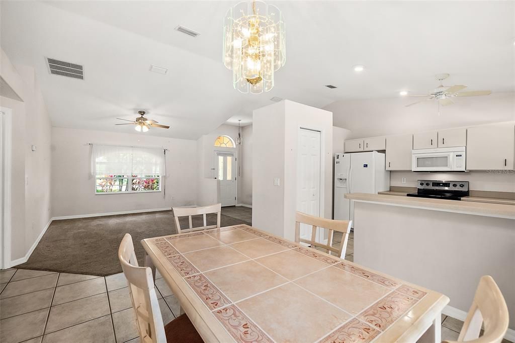 For Rent: $2,495 (3 beds, 2 baths, 1427 Square Feet)