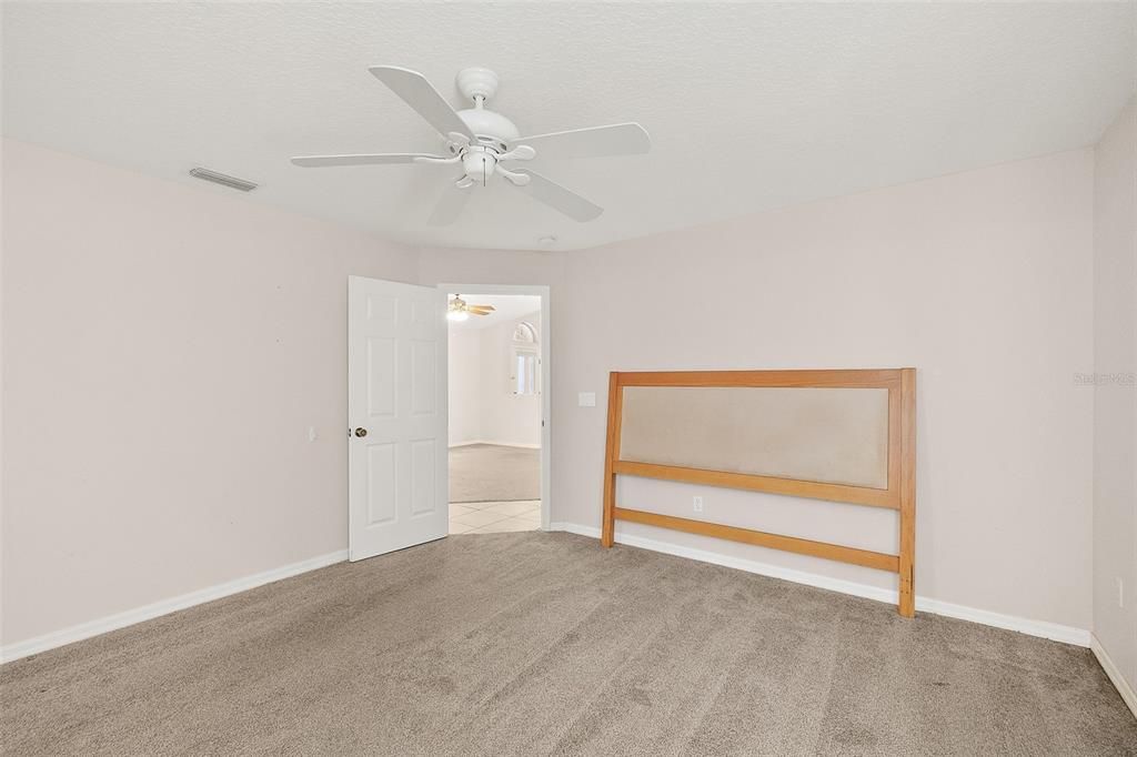 For Rent: $2,495 (3 beds, 2 baths, 1427 Square Feet)