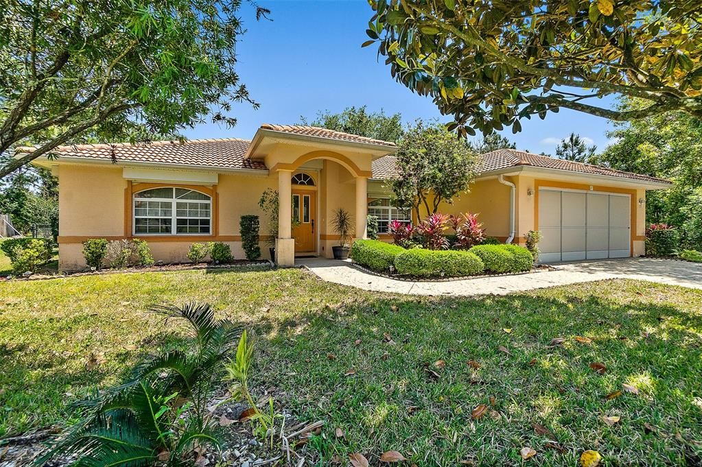 For Rent: $2,495 (3 beds, 2 baths, 1427 Square Feet)