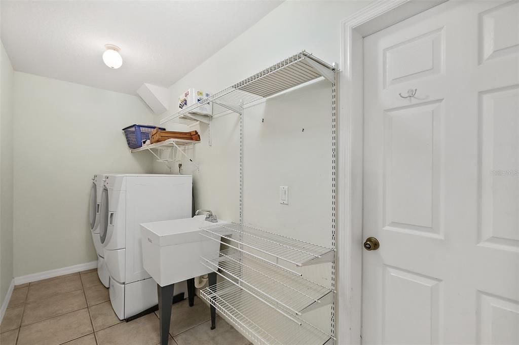 For Rent: $2,495 (3 beds, 2 baths, 1427 Square Feet)