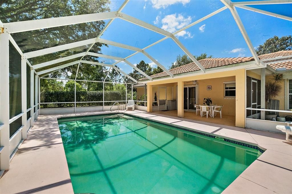 For Rent: $2,495 (3 beds, 2 baths, 1427 Square Feet)