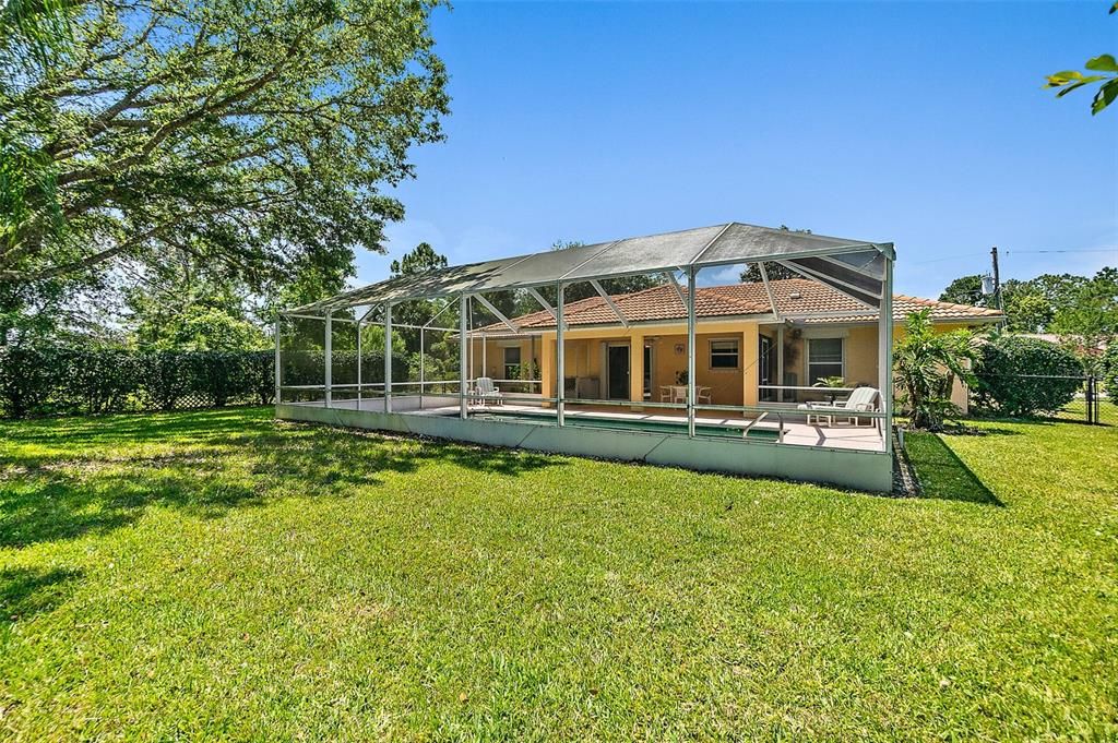 For Rent: $2,495 (3 beds, 2 baths, 1427 Square Feet)