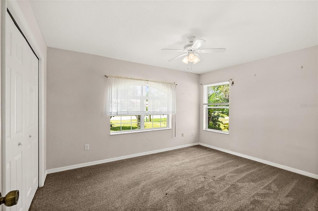 For Rent: $2,495 (3 beds, 2 baths, 1427 Square Feet)