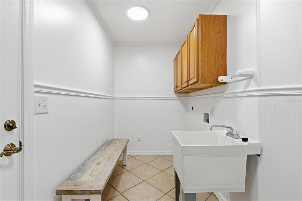 For Sale: $499,000 (4 beds, 2 baths, 2038 Square Feet)