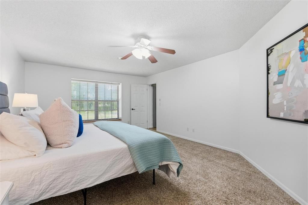 For Sale: $499,000 (4 beds, 2 baths, 2038 Square Feet)