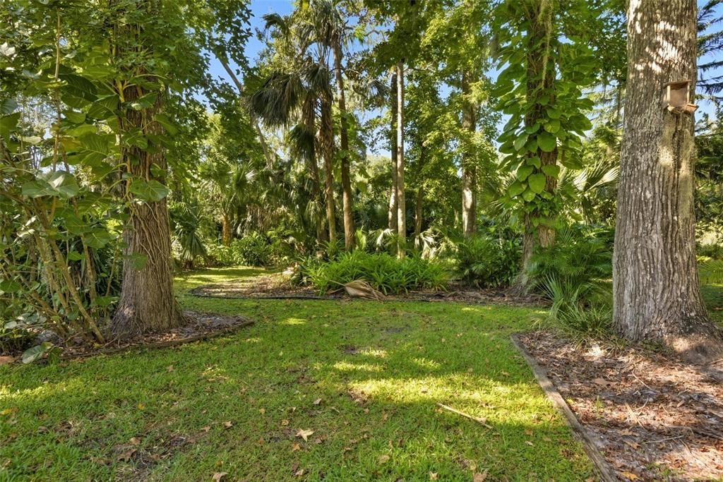 For Sale: $499,000 (4 beds, 2 baths, 2038 Square Feet)