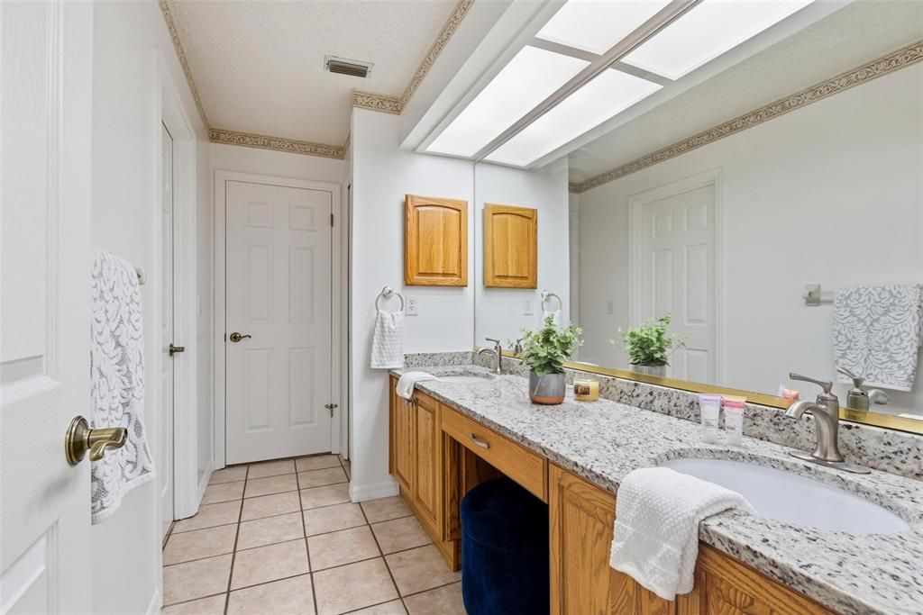 For Sale: $499,000 (4 beds, 2 baths, 2038 Square Feet)