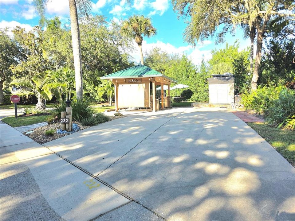 待售: $179,800 (0.06 acres)