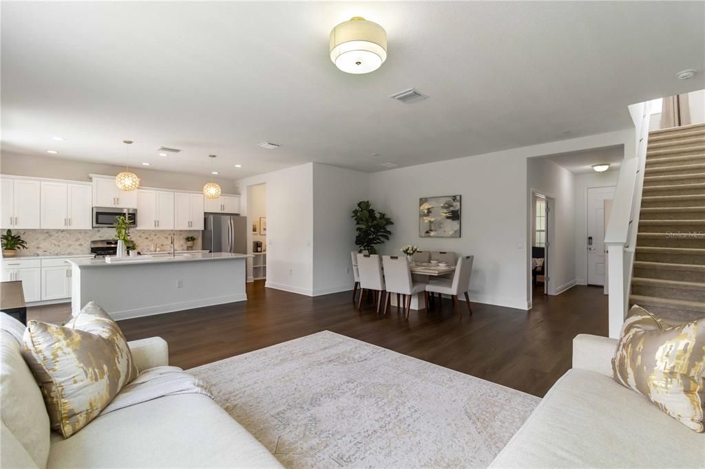 For Sale: $569,900 (3 beds, 2 baths, 2188 Square Feet)