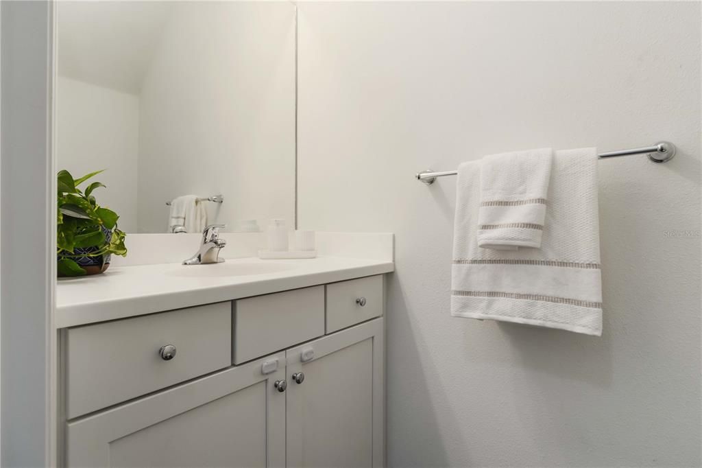 For Sale: $569,900 (3 beds, 2 baths, 2188 Square Feet)