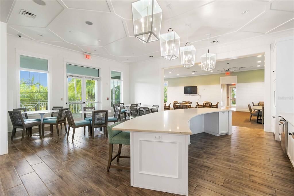 For Sale: $569,900 (3 beds, 2 baths, 2188 Square Feet)