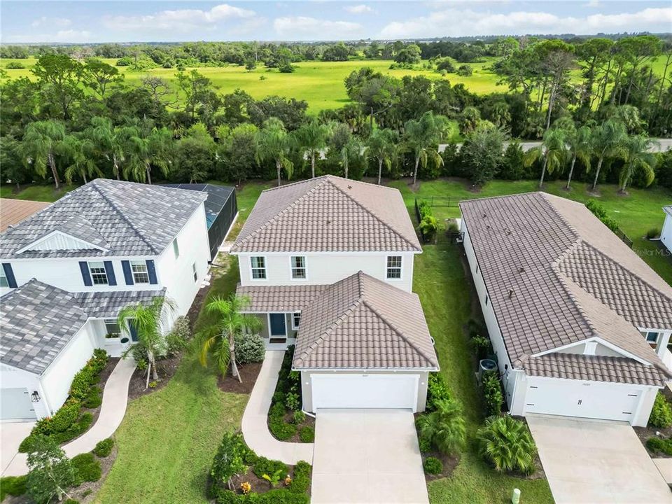 For Sale: $569,900 (3 beds, 2 baths, 2188 Square Feet)